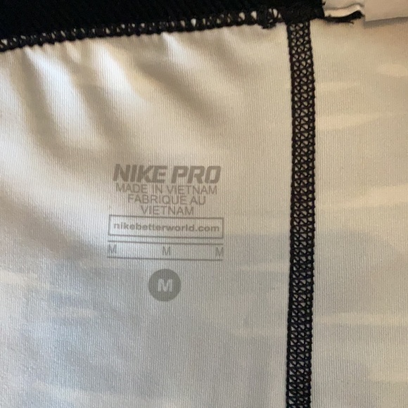 Nike Dri-Fit leggings - Picture 4 of 4